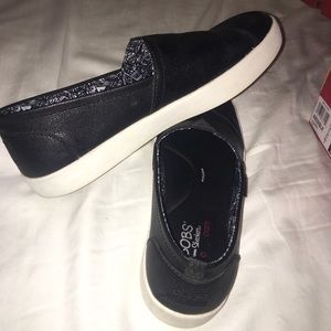 Slip on sneakers